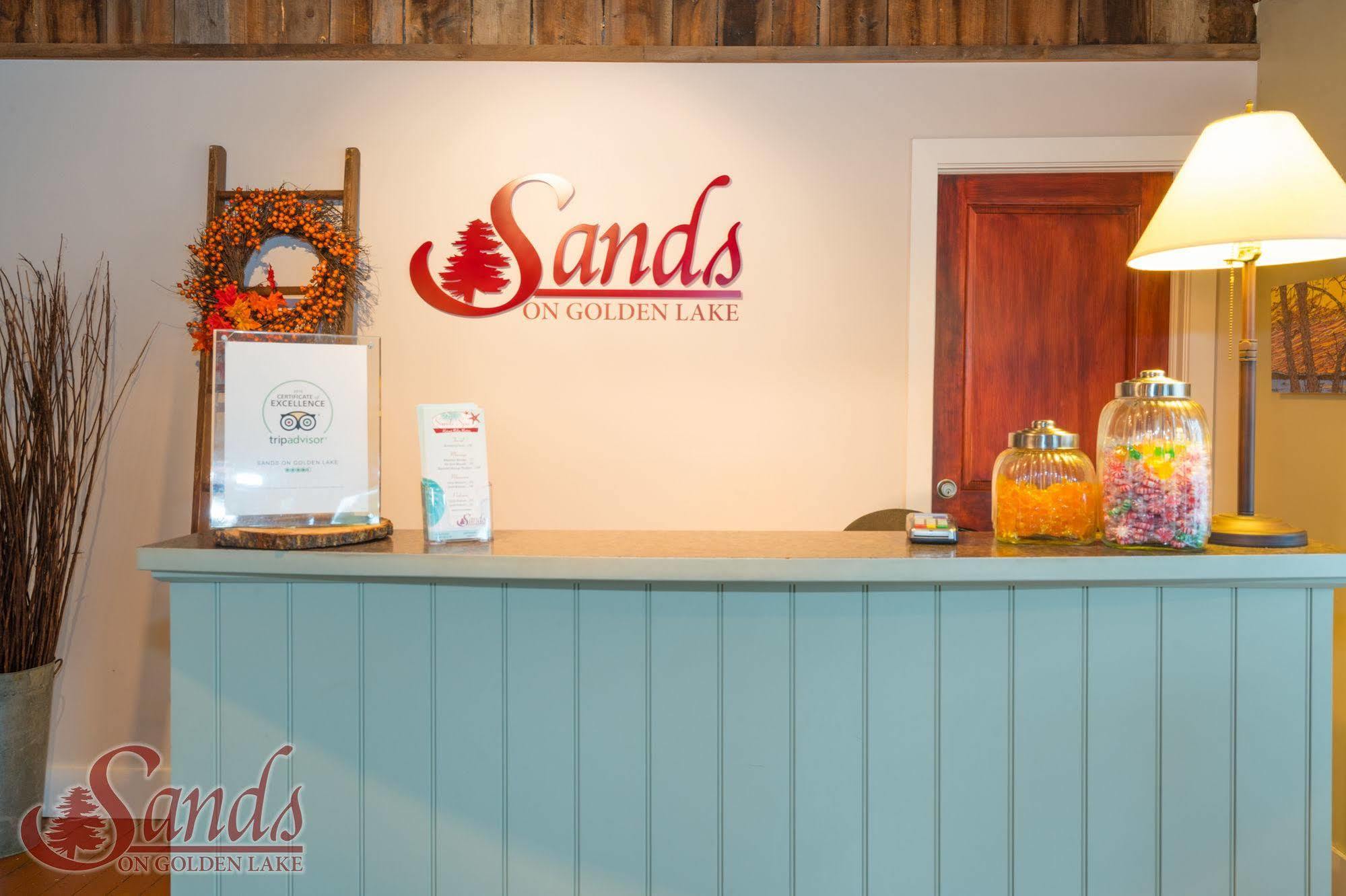 Sands On Golden Lake Exterior photo