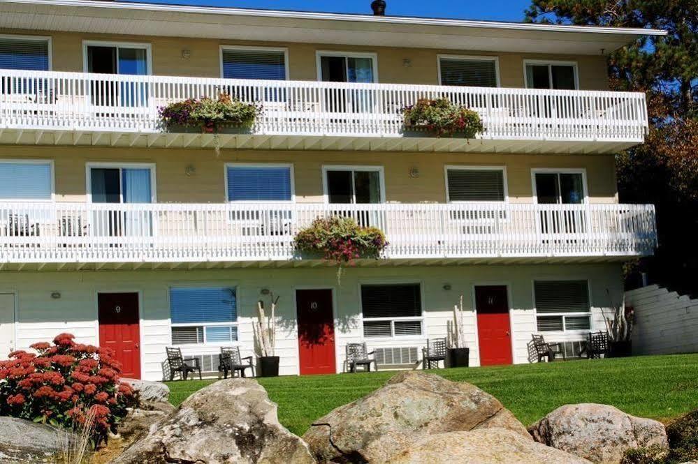 Sands On Golden Lake Exterior photo